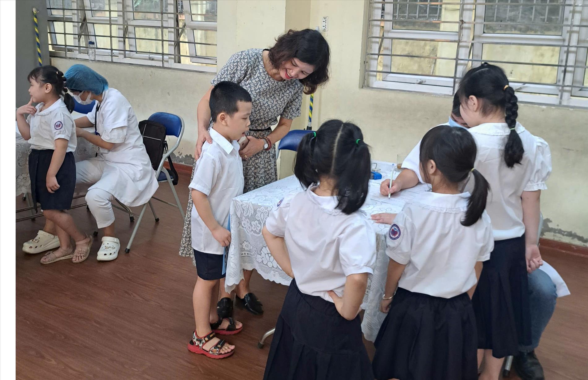 Khám sức khoẻ cho học sinh năm học 2024 - 2025