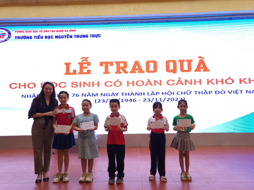 Text

Description automatically generated