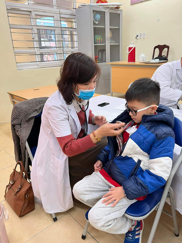 A picture containing text, person

Description automatically generated