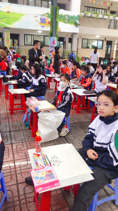 C:\Users\Ly Ngoc\Desktop\z4260901485180_6262e1144a307fcd8a2ae52bffd770bc.jpg