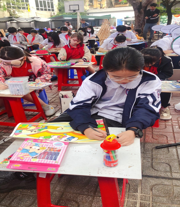 C:\Users\Ly Ngoc\Desktop\z4260901502962_3137afbd56b64f43436afe81165708bb.jpg