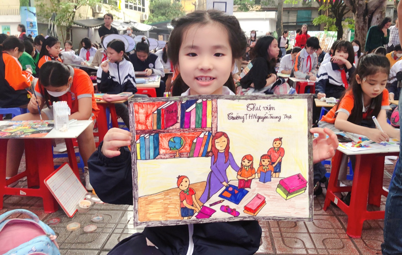 C:\Users\Ly Ngoc\Desktop\z4260901518271_c9215a746741b239e46e0617cc574579.jpg