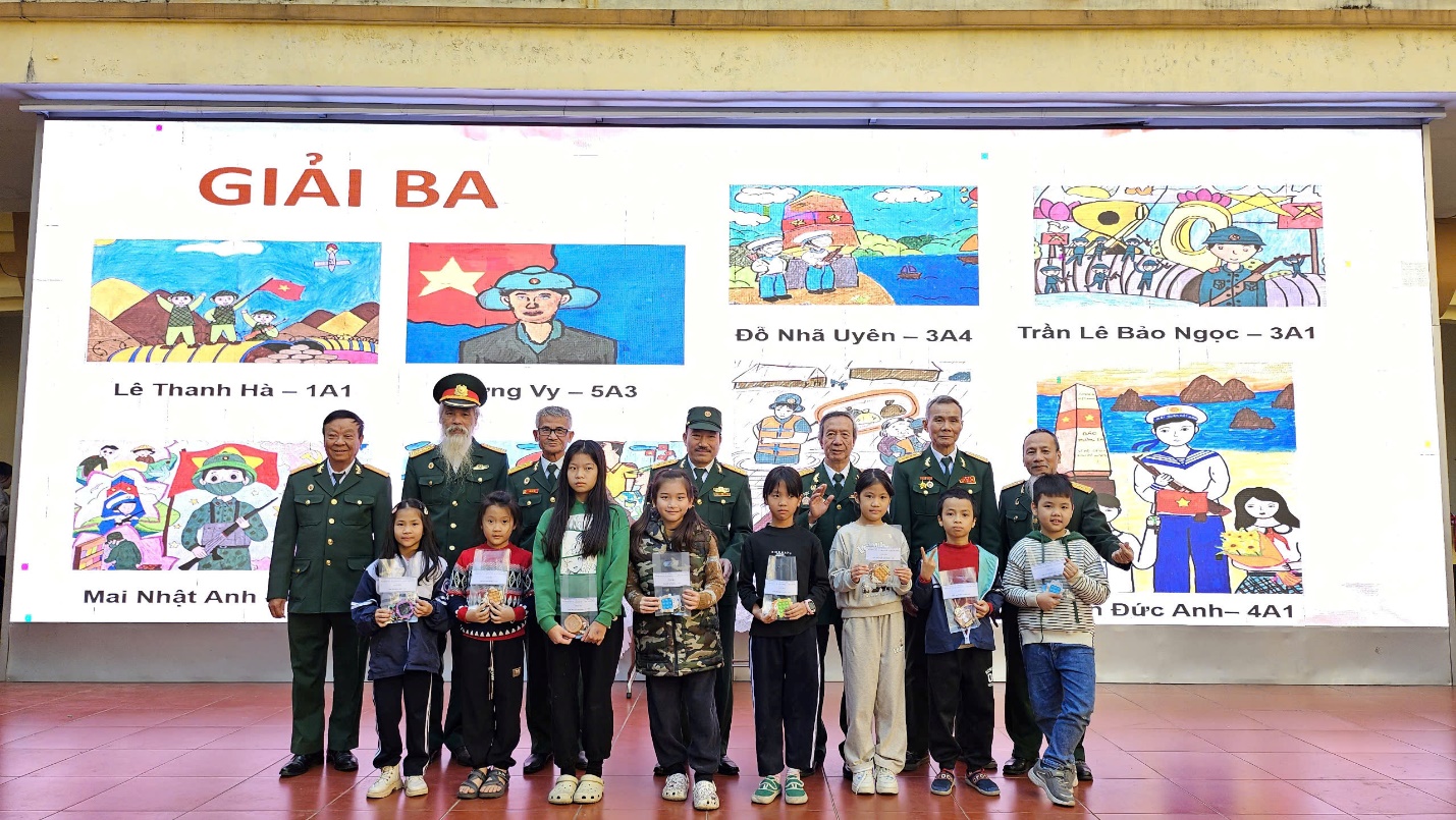 A group of people posing for a photo
Description automatically generated