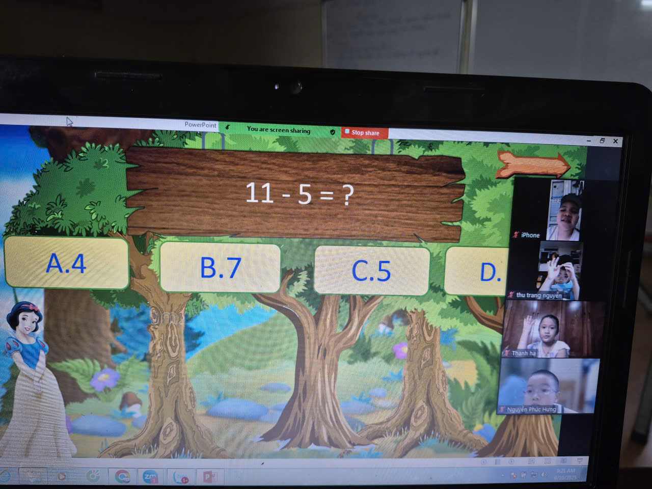 A computer screen with a game on it
AI-generated content may be incorrect.
