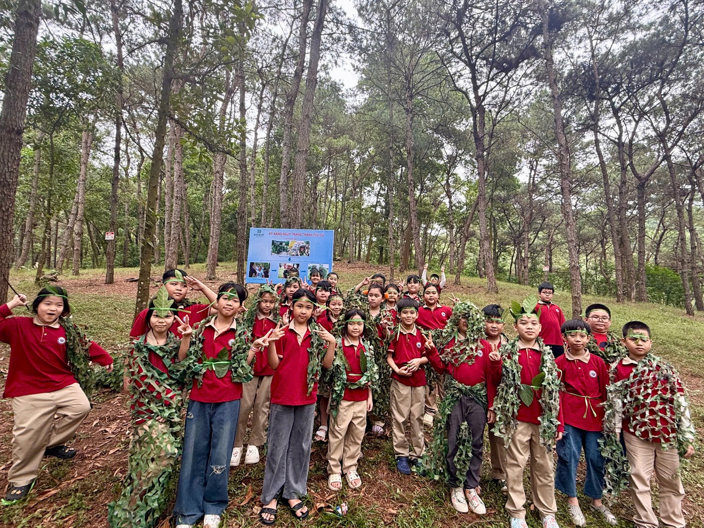 A group of children in a forest

AI-generated content may be incorrect.