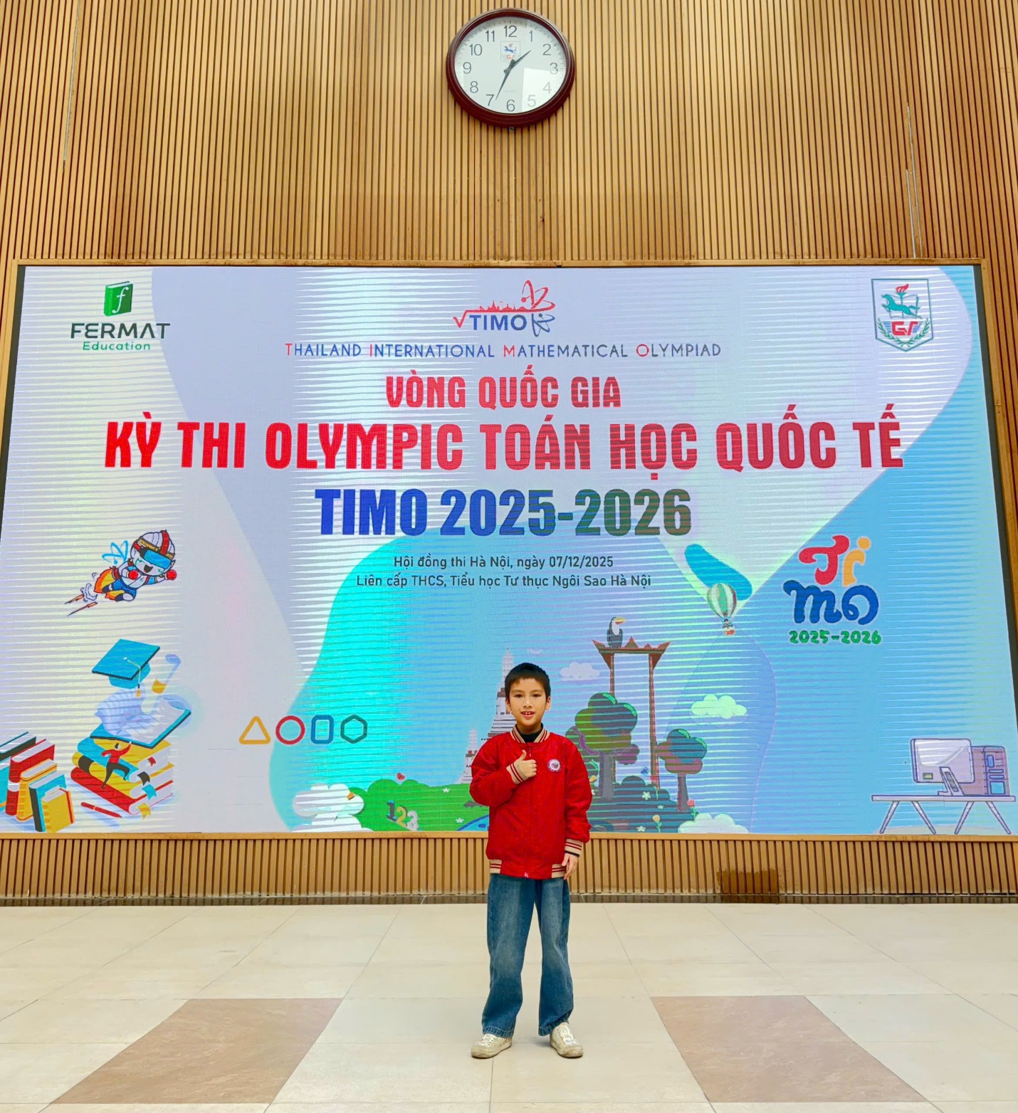 A child standing in front of a large sign
AI-generated content may be incorrect.