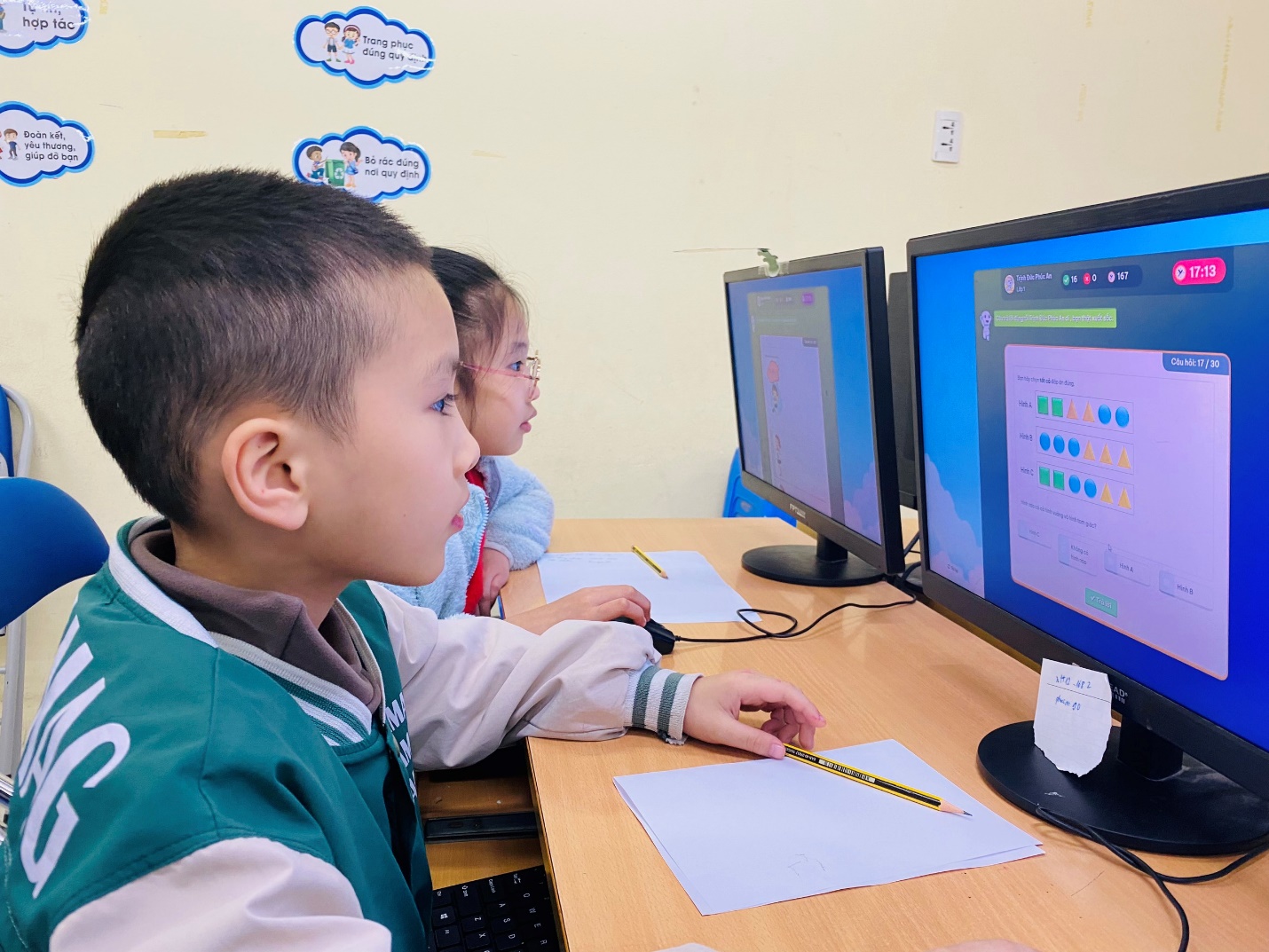 A group of children using computers

AI-generated content may be incorrect.