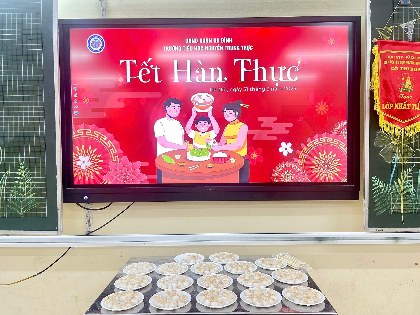 A tv screen with a picture of a family
AI-generated content may be incorrect.