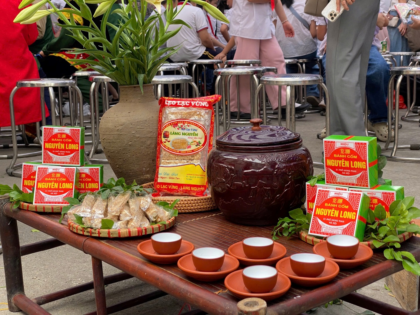 A table with food items on it
AI-generated content may be incorrect.