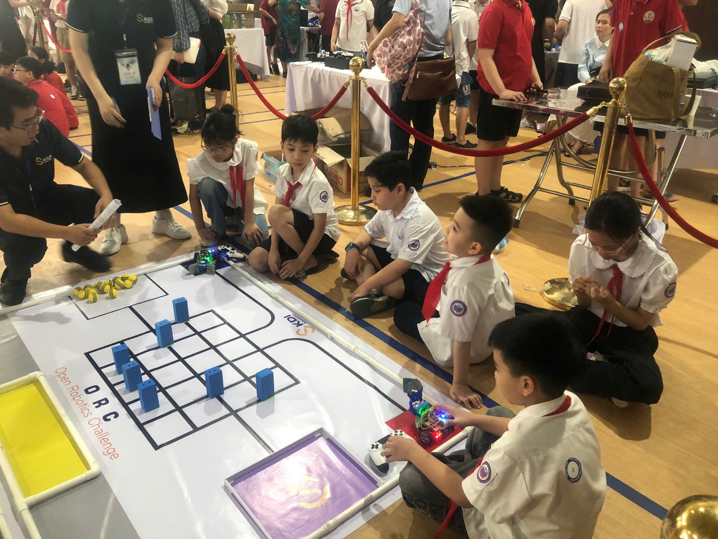 A group of children playing a game

AI-generated content may be incorrect.