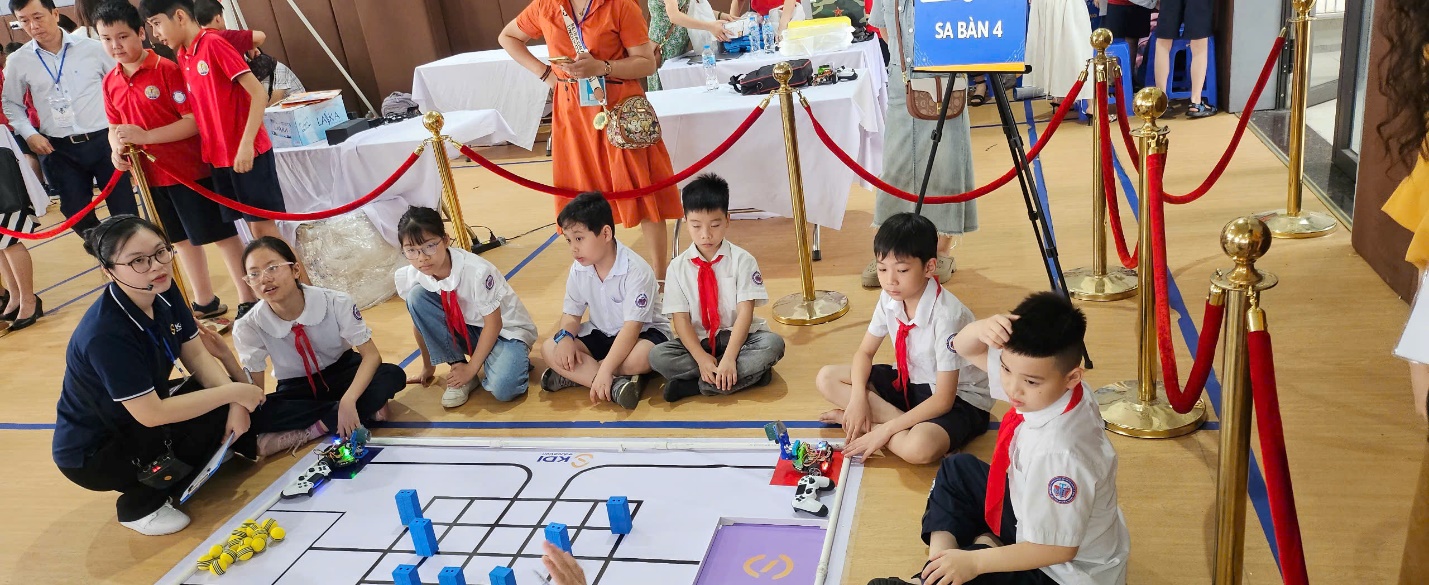 A group of children sitting on the floor

AI-generated content may be incorrect.