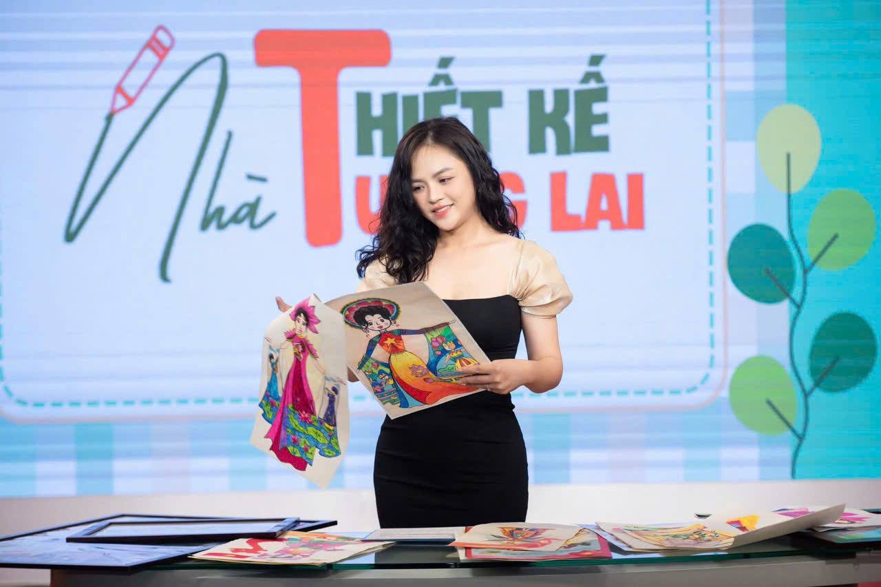 C:\Users\Ly Ngoc\Desktop\z6728784021478_c50fb39cd473c94ddfd82564426cbc08.jpg