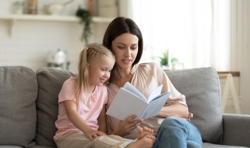 Tầm quan trọng của việc đọc sách cho trẻ