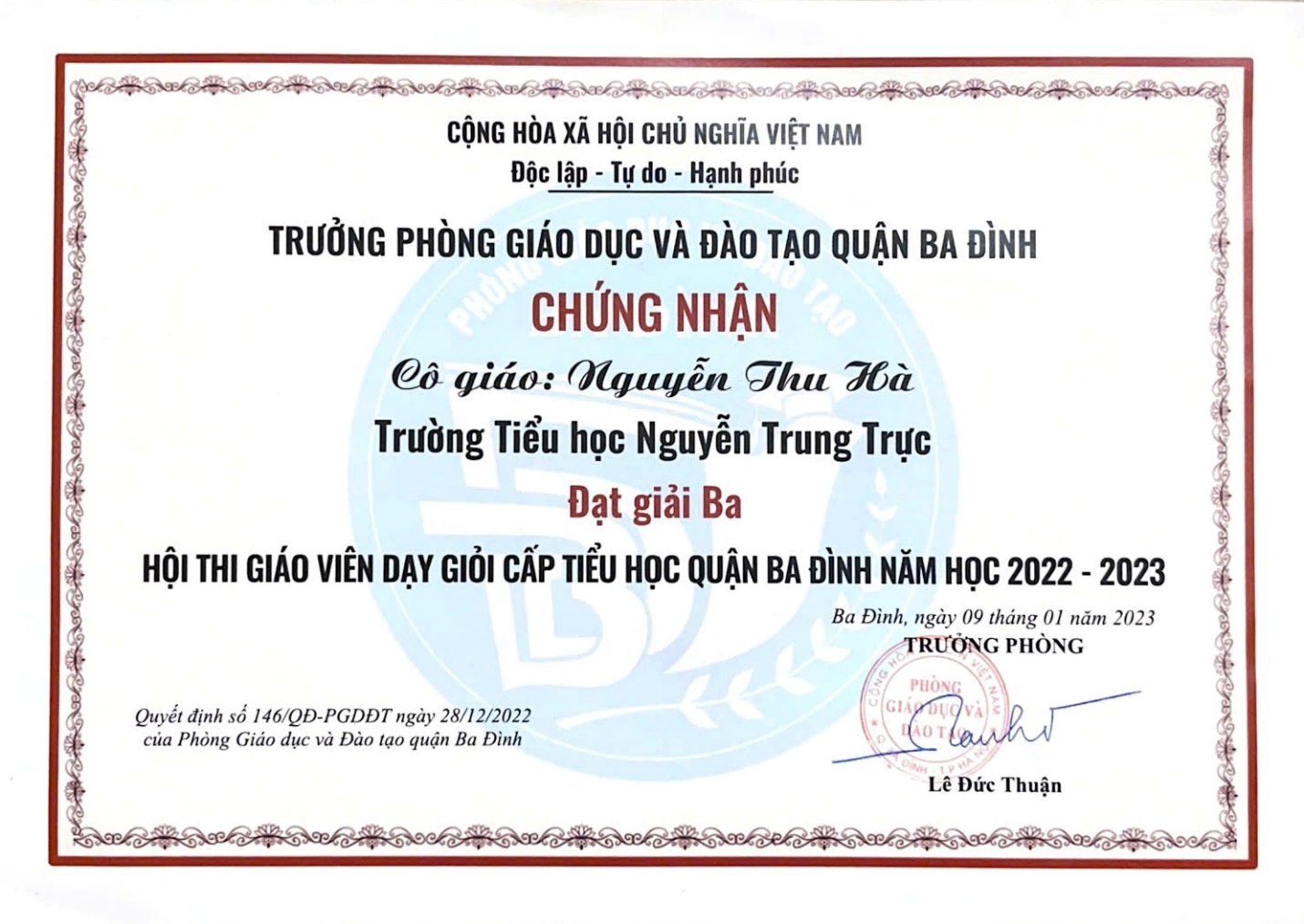 A certificate with red border and blue and white text

AI-generated content may be incorrect.